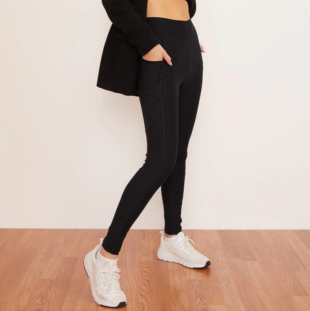 Wolven Threads Black/Onyx Leggings